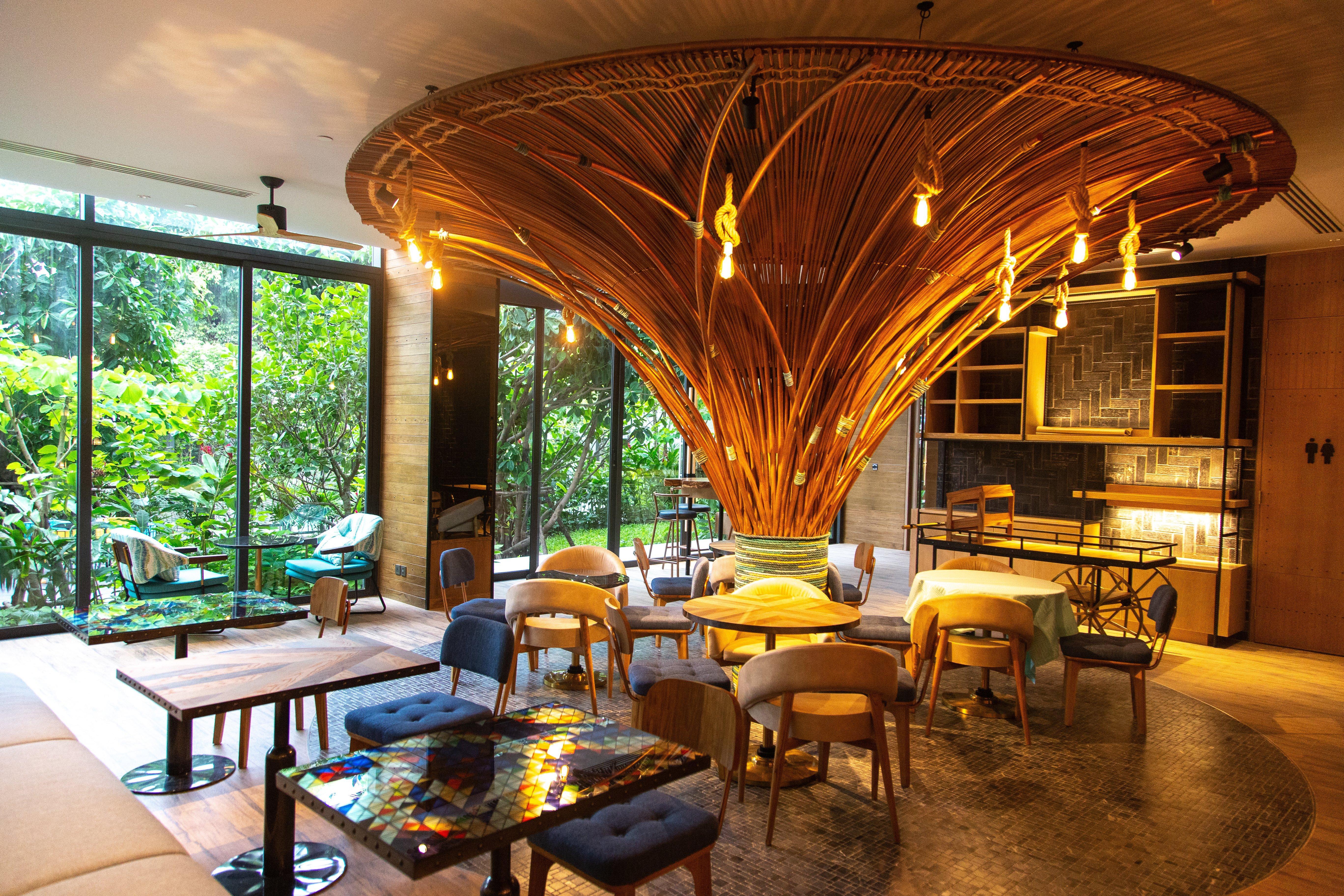 Hotel Indigo Phuket Patong By Ihg Екстер'єр фото The interior of the restaurant