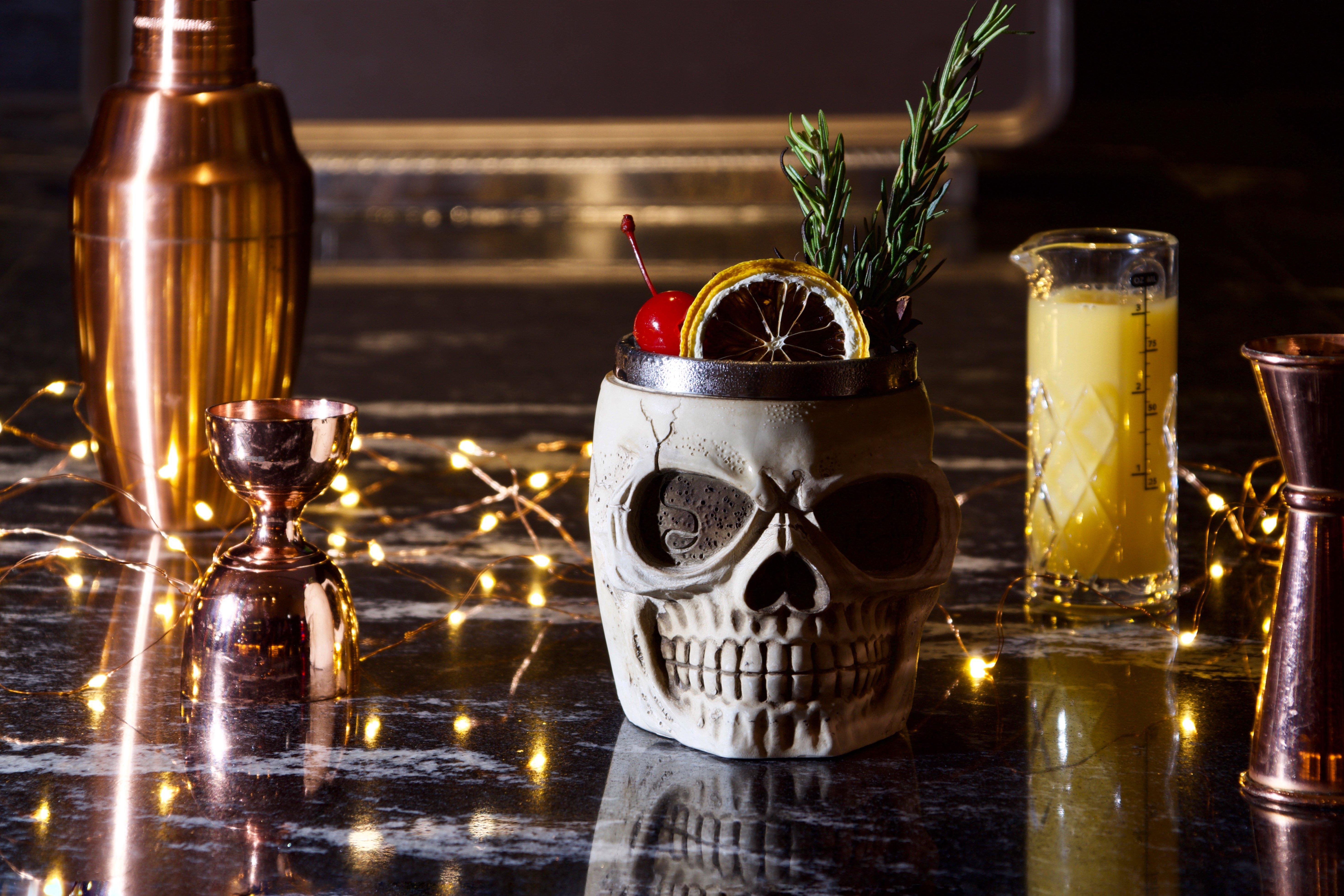 Hotel Indigo Phuket Patong By Ihg Екстер'єр фото A skull mug