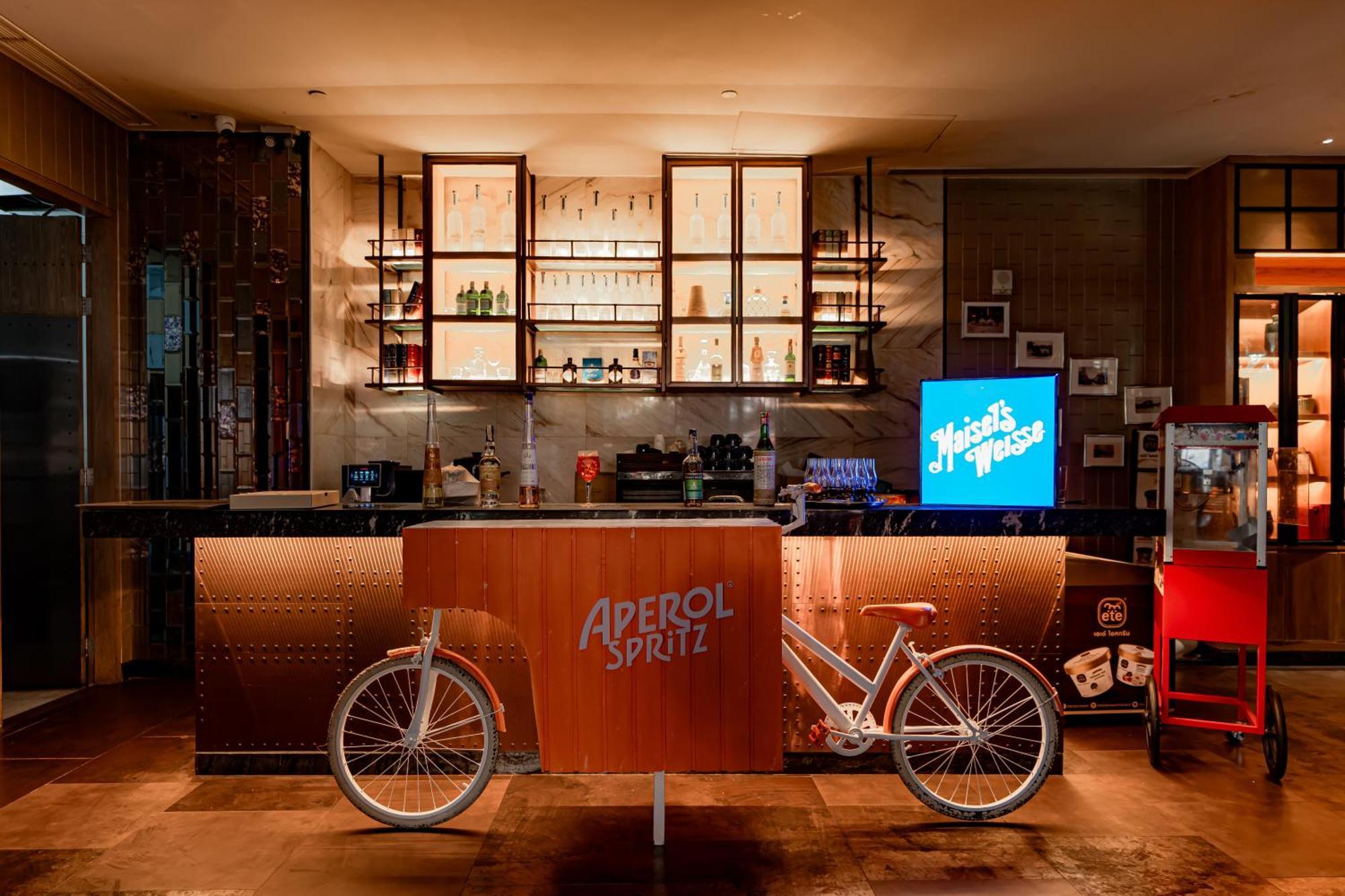Hotel Indigo Phuket Patong By Ihg Екстер'єр фото Bicycle bar